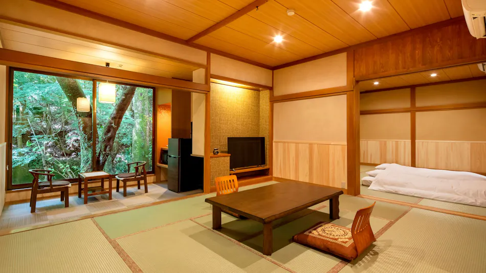 Kawazu Nanadaru Keiryu Onsen Saryo Mizumari