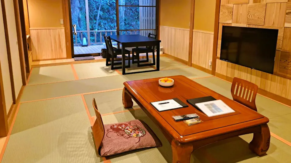 Kawazu Nanadaru Keiryu Onsen Saryo Mizumari