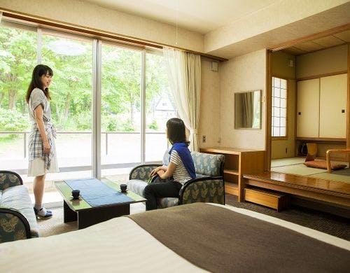 西館和洋室（バリアフリー）