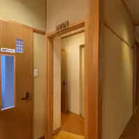 ที่ชั้น 2 มีพื้นที่สำหรับสูบบุหรี่ด้วย