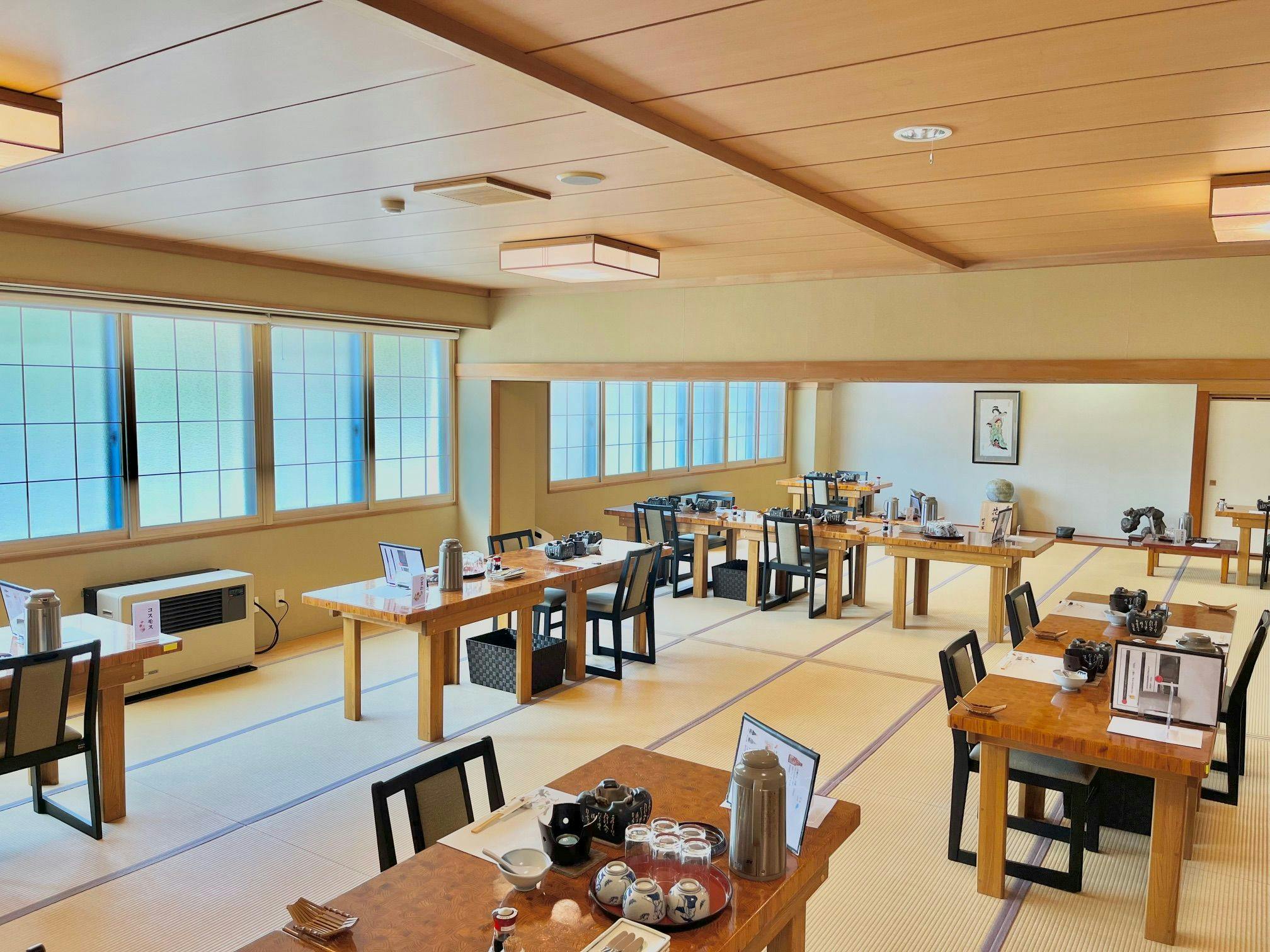 สำหรับมื้อกลางวันของแขกที่พักและกลุ่มคณะ