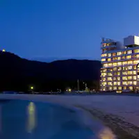 Pantai Ohama yang terkenal betul-betul di hadapan!