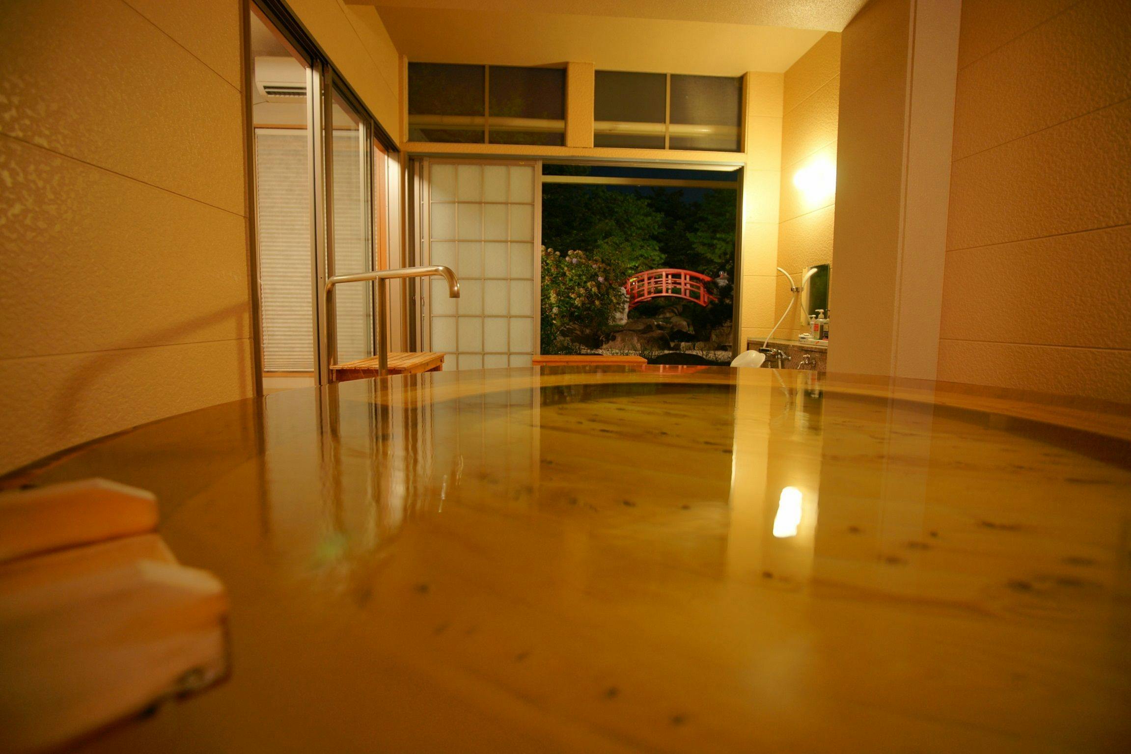 ホテル神の湯温泉