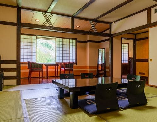 ゆっくりとできる広縁も備えています