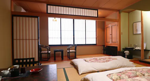 12,5畳+板の間(B・T付)