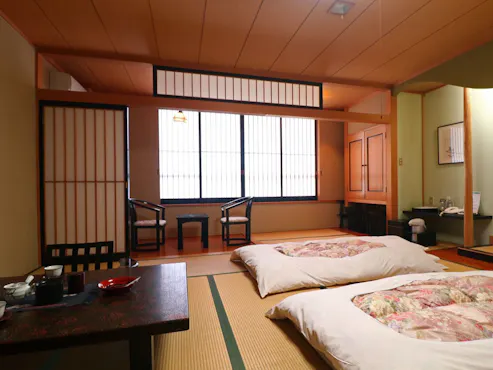 12,5畳+板の間(B・T付)