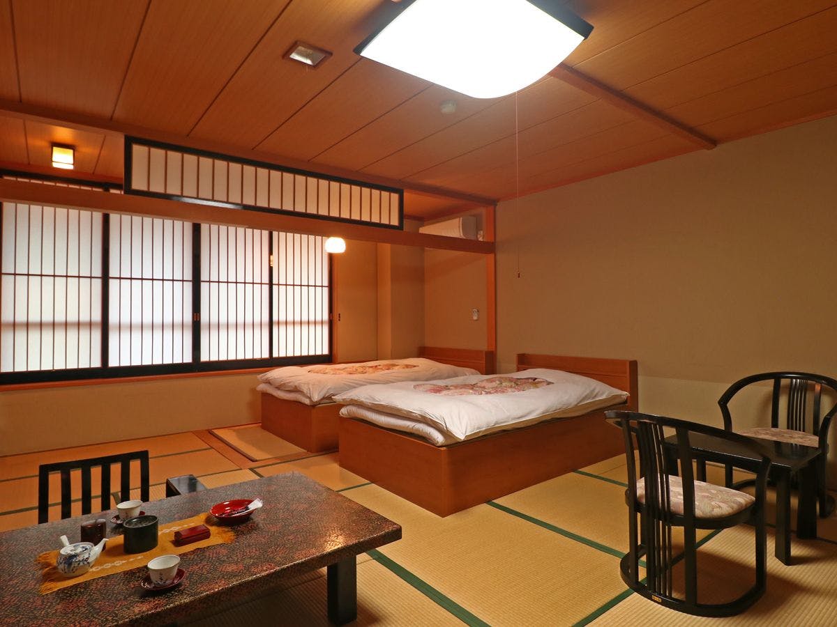 ■客室一例／ベッド付12,5畳(B・T付)ツイン