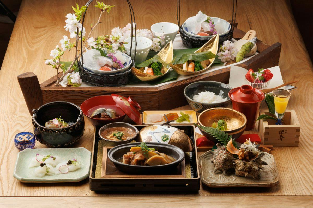 1泊2食　石見銀山　ゆかた会席　家でも店でも味わえない　旅館の味！