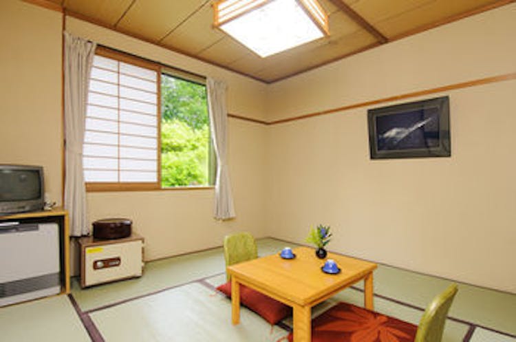 【東館】和室8帖（トイレなし）のサムネイル画像