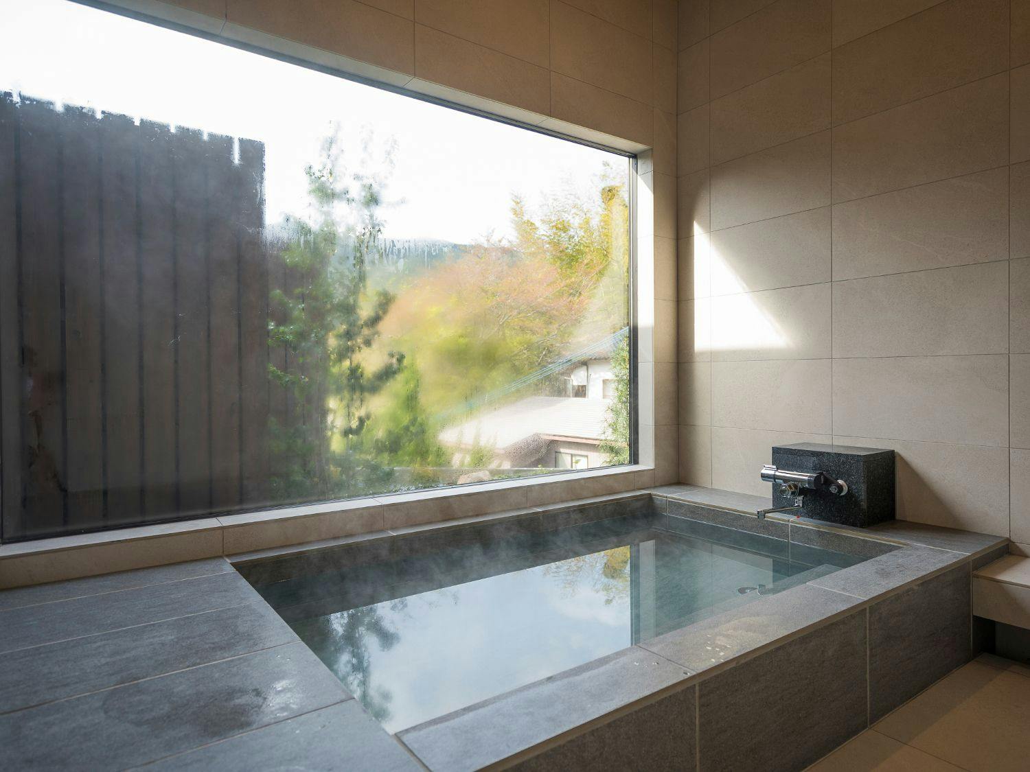 ห้องพักหรูสไตล์ญี่ปุ่น-ตะวันตกที่สร้างเสร็จในปี R5