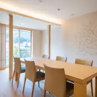 ร้านอาหารที่สร้างเสร็จในปี 2023