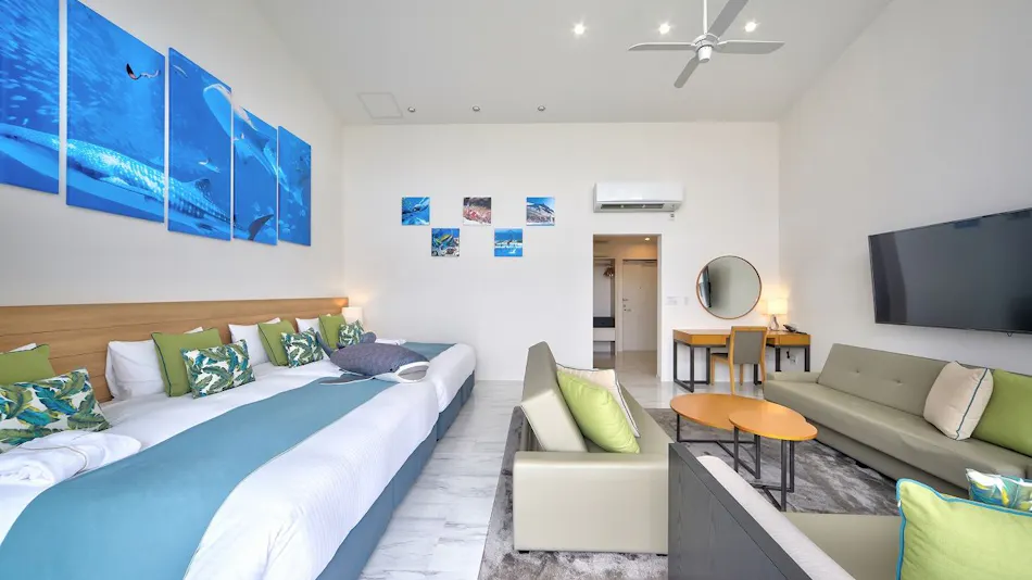 Royal View Hotel Churaumi