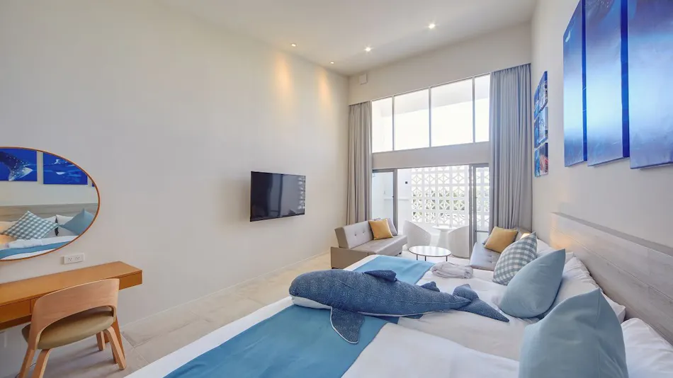 Royal View Hotel Churaumi