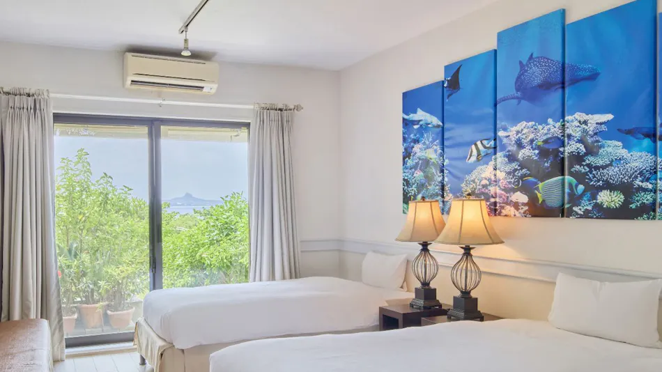 Royal View Hotel Churaumi
