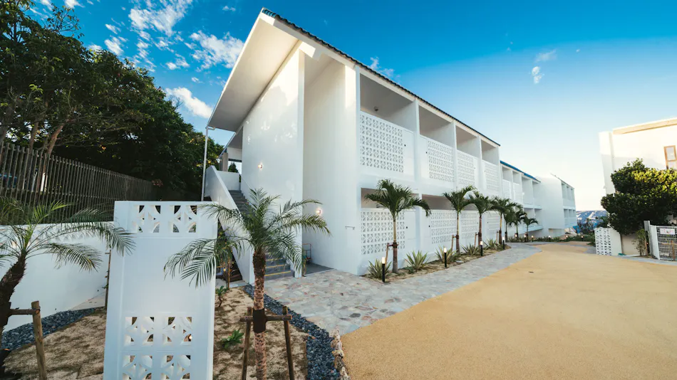 Royal View Hotel Churaumi