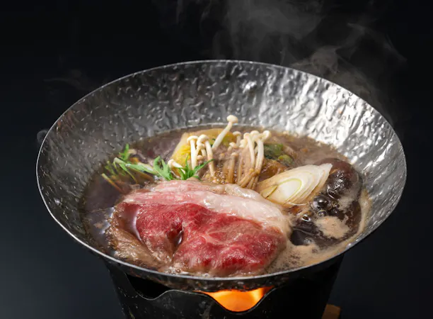 【松阪牛すき焼き】とろけるような食感