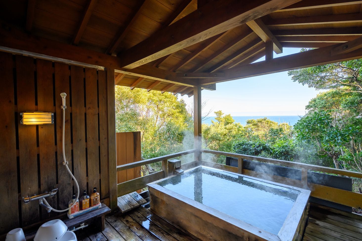 絶景海風癒し庵 新八屋