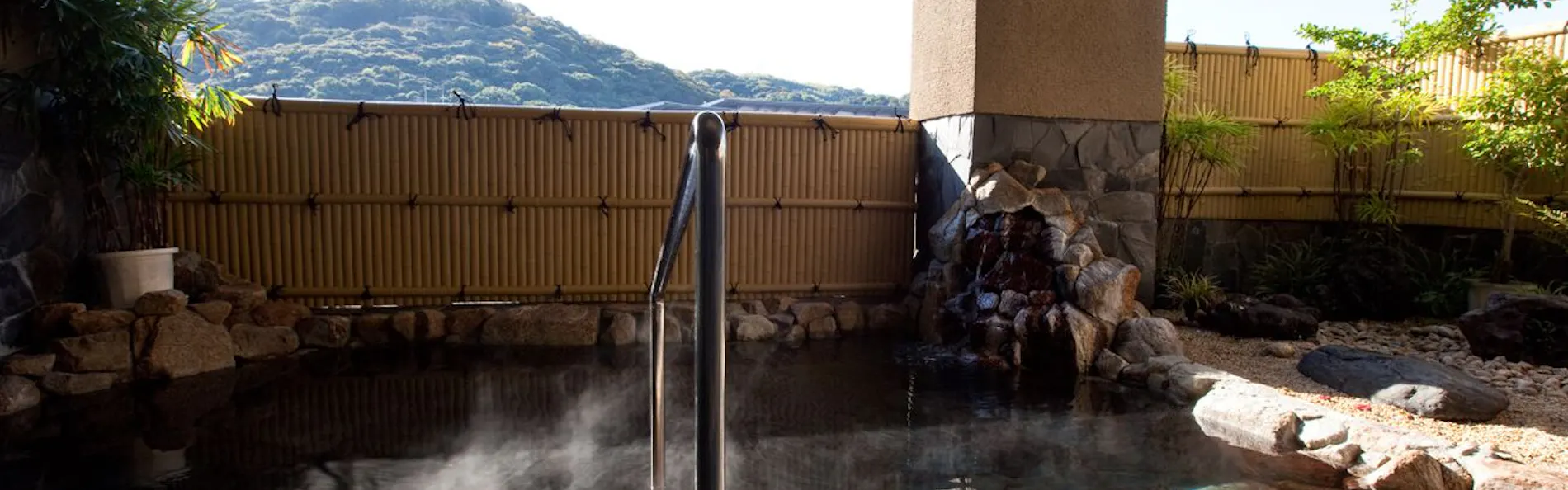 高知城下の天然温泉 三翠園