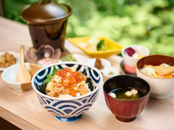 【一泊朝食付きプラン】お好みの料理を選んで楽しむ「創る和定食」