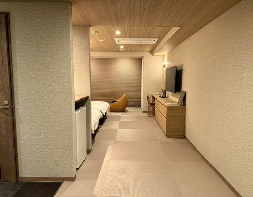 ユニバーサルツイン