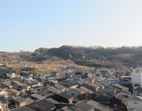 広めの和室・相川の街並み眺望