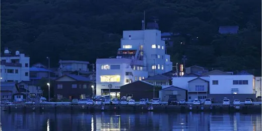 寺泊海岸つわぶき温泉 美味探究の宿 住吉屋