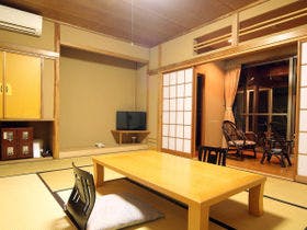 伊豆最大の大滝　ＡＭＡＧＩＳＯ－天城荘－［ＬＩＢＥＲＴＹ　ＲＥＳＯＲＴ］