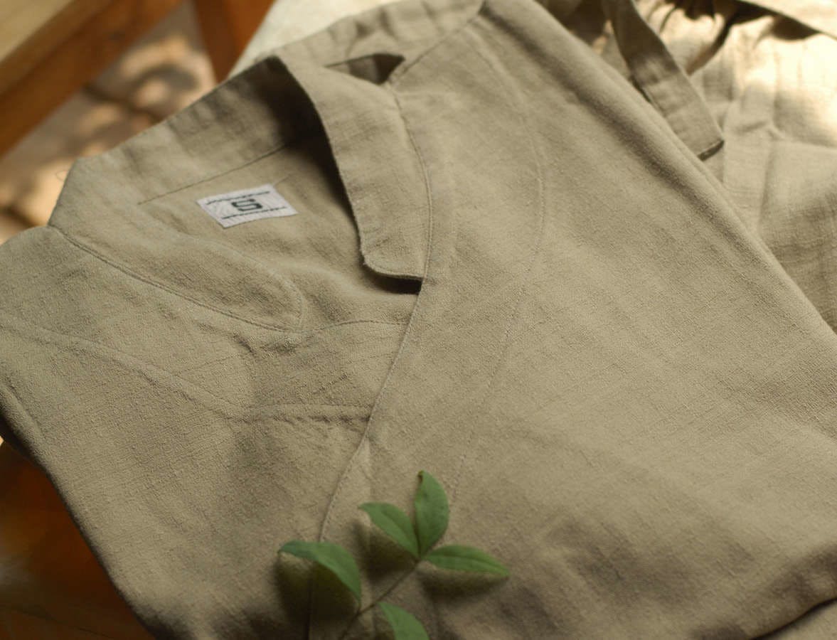 【Di dalam gedung】