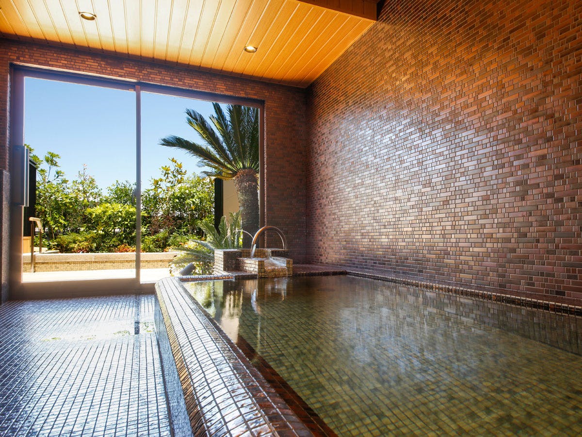 Mata air panas gaya klasik moden