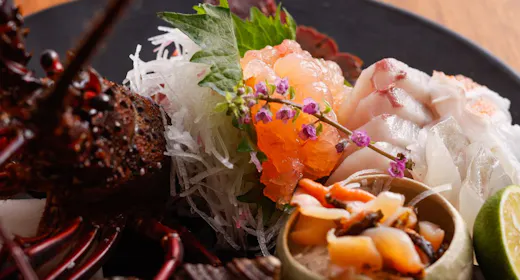 まちの心鮮料理・万代で味わう季節の地魚を使った創作料理コース(二食付)