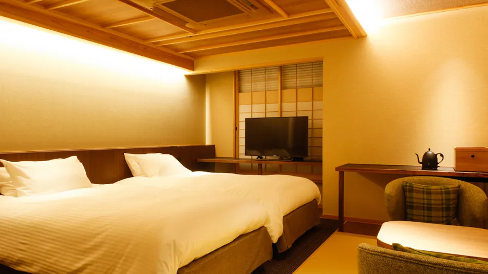 Minato Koyado Umi no Kaori to AWAJISHIMA