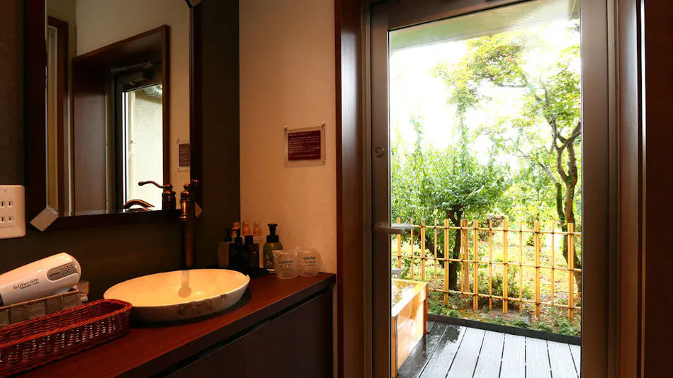 Satoyama Retreat Hanatomi-tei -Kafutei-