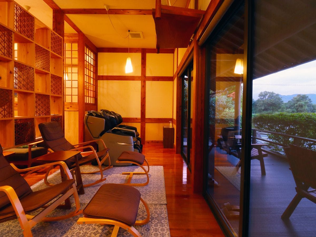 Tempat rehat selepas mandi 'Nagominasse'