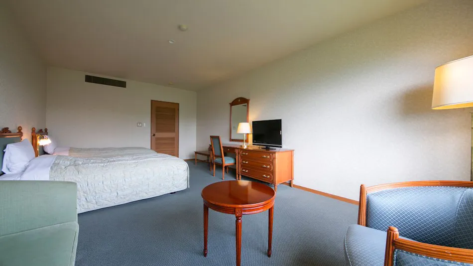 "Sky Paradise: Kurumayama Kogen Sky Park Hotel"