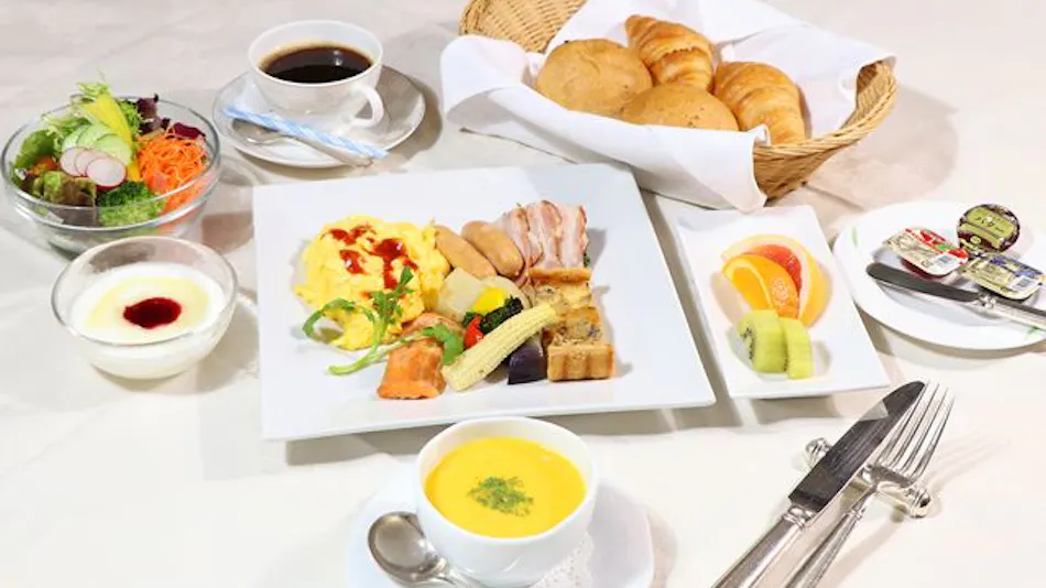 "Sky Paradise: Kurumayama Kogen Sky Park Hotel"