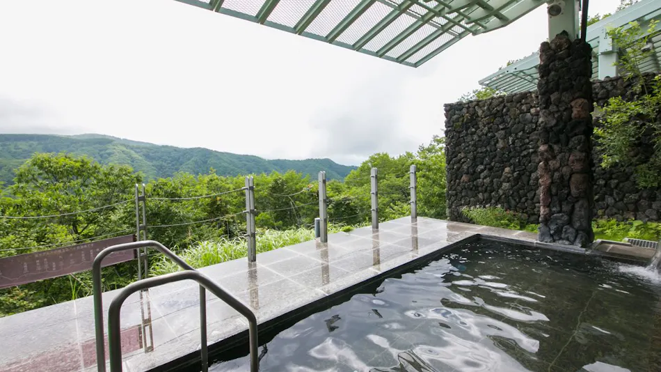 "Sky Paradise: Kurumayama Kogen Sky Park Hotel"