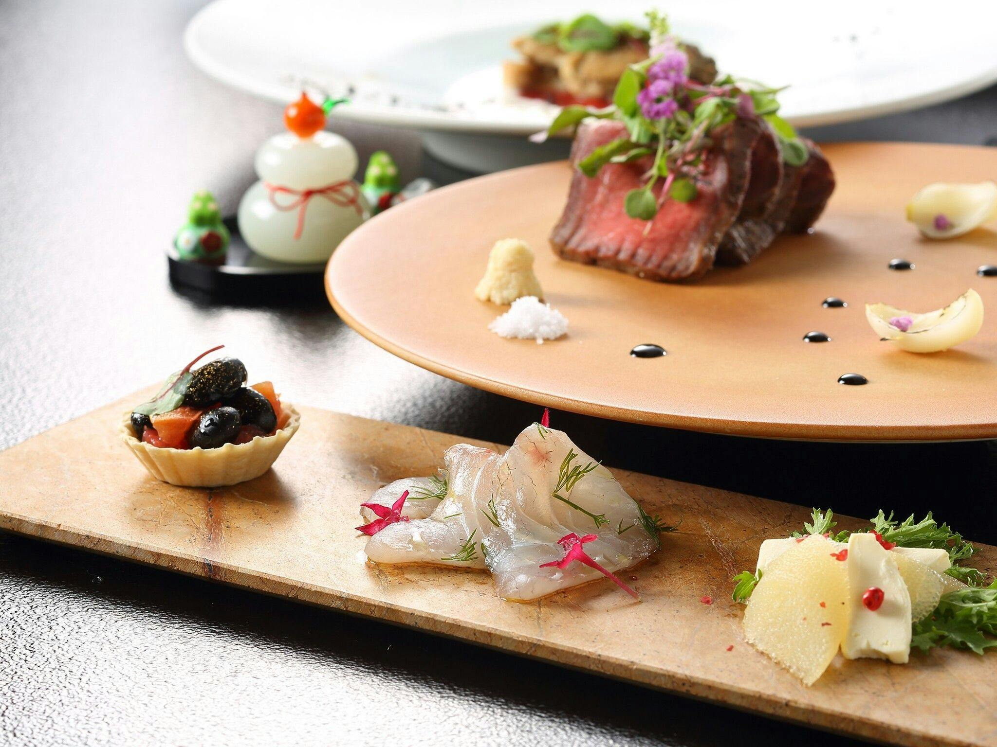 【12/28～1/3限定・2食付き】新春の美食と温泉の旅 ～特別ディナーコース付～【夕食17:30】