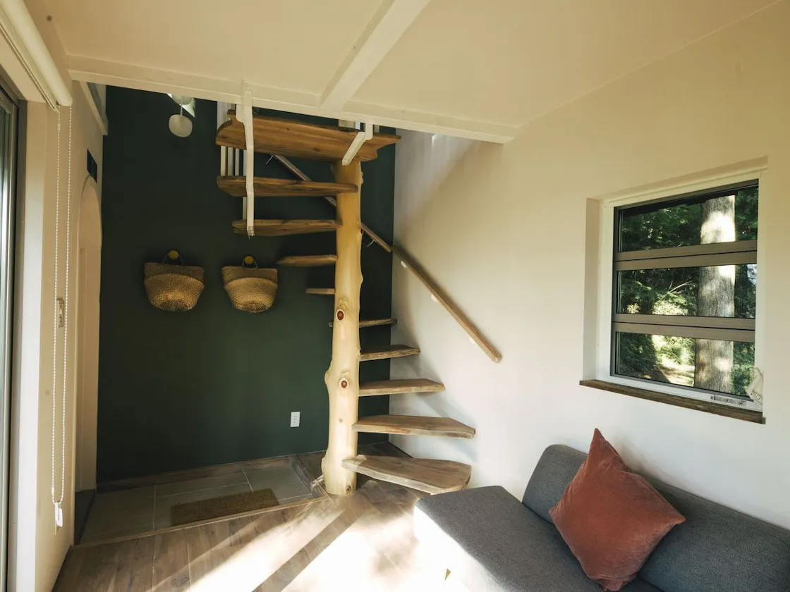 森の隠れ家「Treehouse」