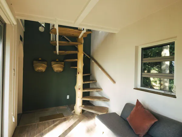 森の隠れ家「Treehouse」