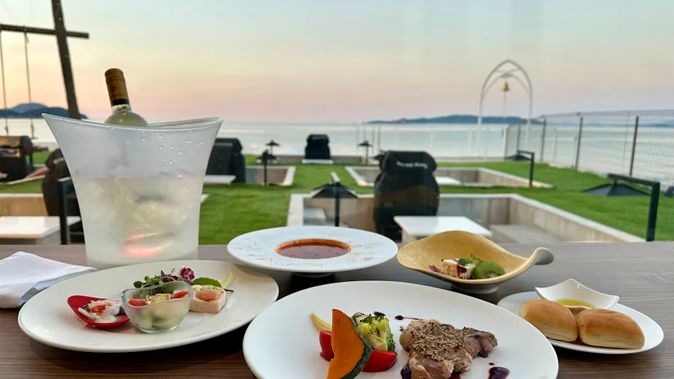 AlbaHOTEL & Glamping