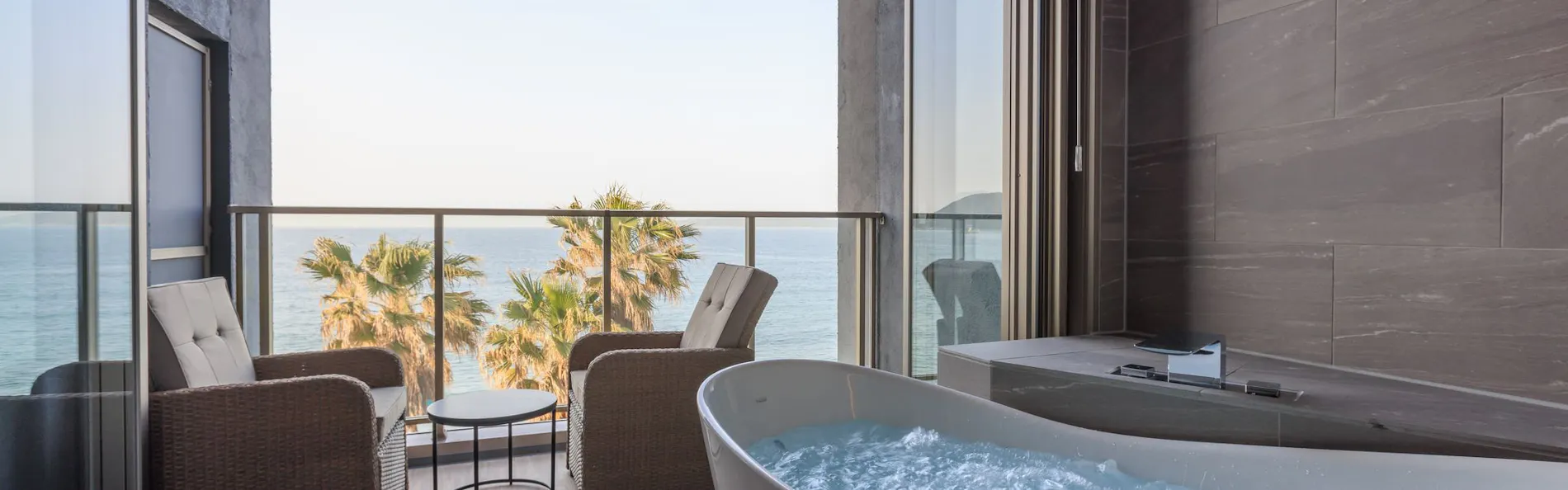 AlbaHOTEL&Glamping