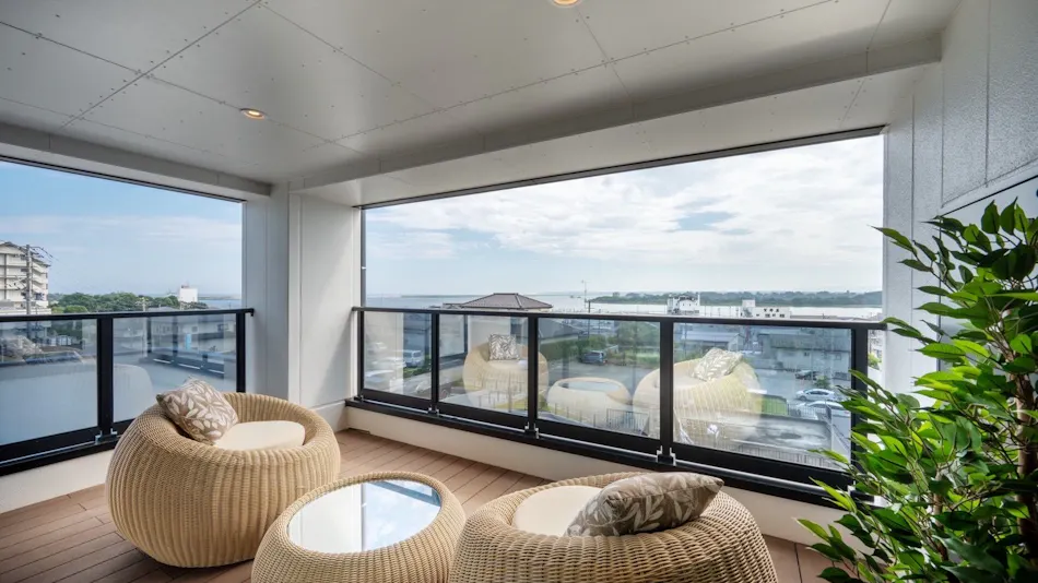 Sky and Sea Hideaway Kanon