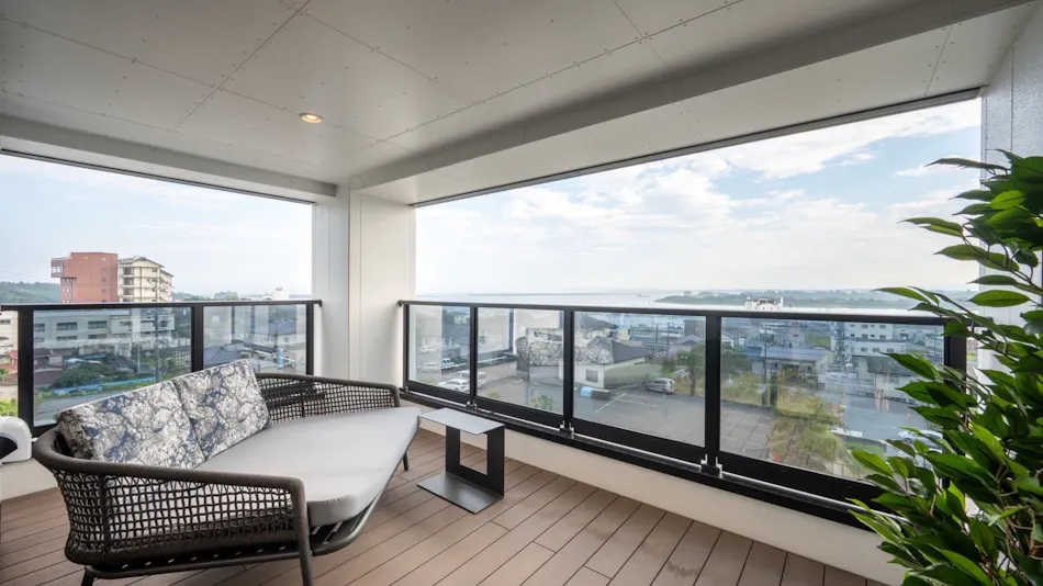 Sky and Sea Hideaway Kanon