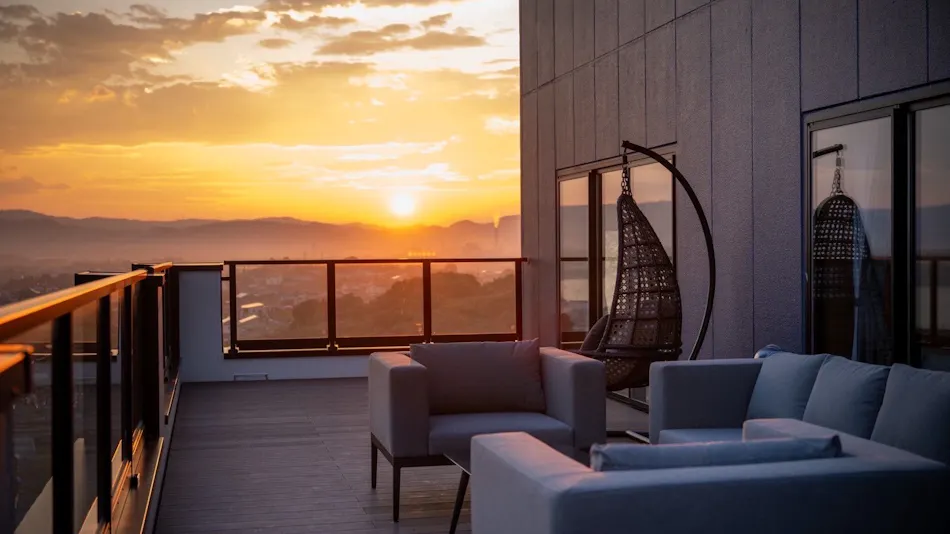 Sky and Sea Hideaway Kanon