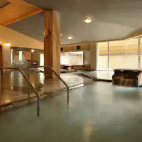 【Pemandian Umum Besar Khusus Wanita】