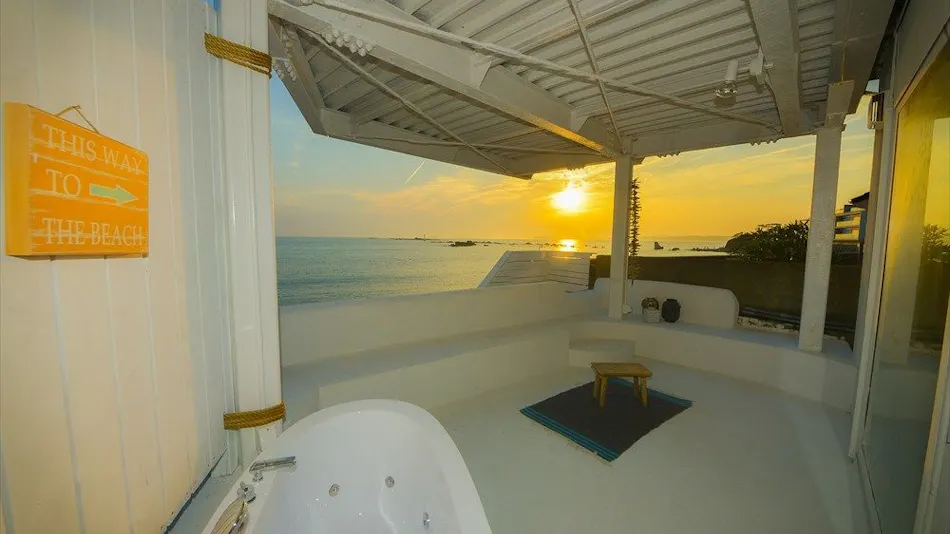 THE HOUSE on the Beach