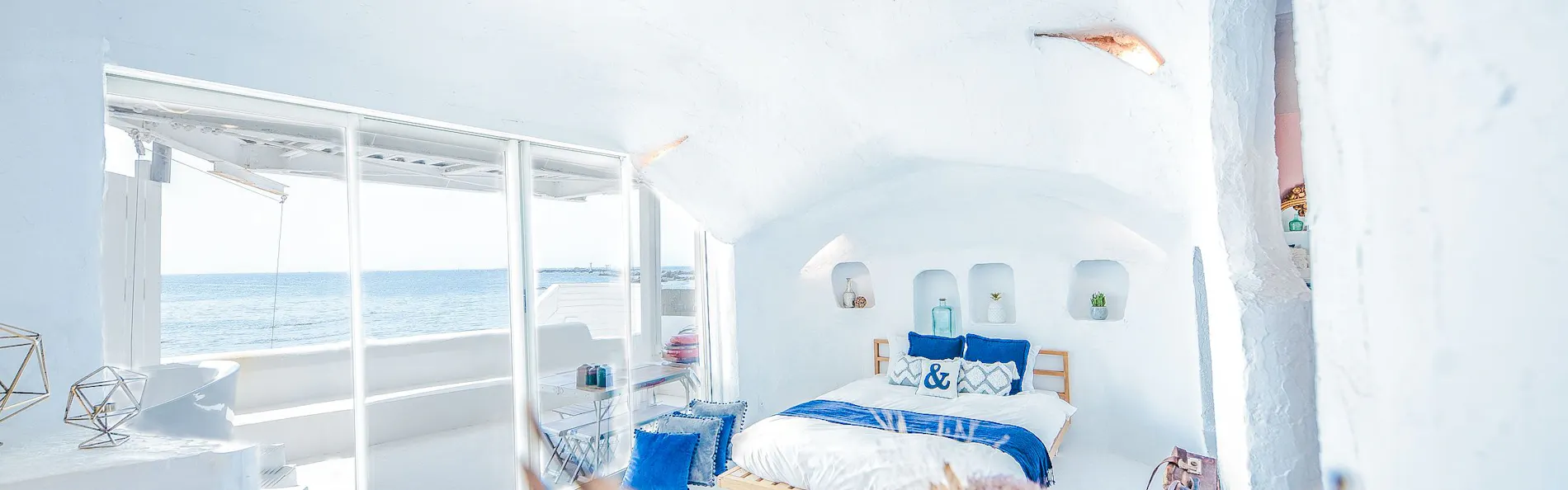 THE HOUSE on the beach