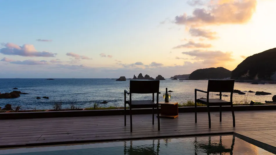 Hamabe's Cottage Silver Sea