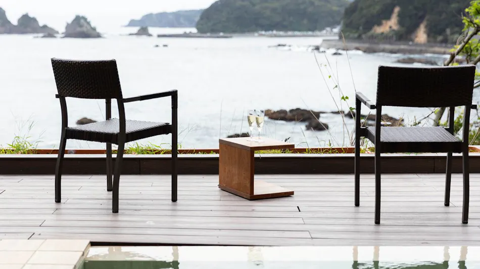 Hamabe's Cottage Silver Sea