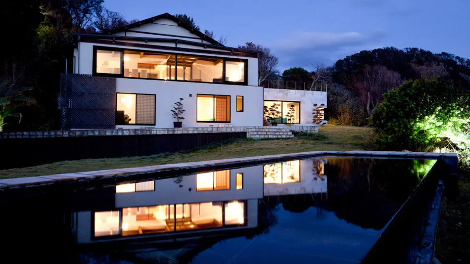 Hamabe's Cottage Silver Sea